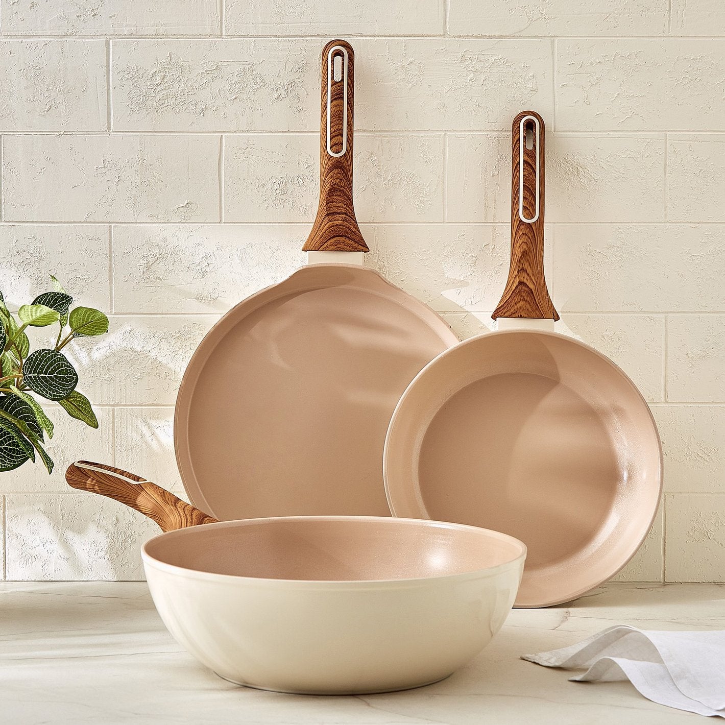 Ceramic Nonstick Frying Pan Set with Wood-Grip Handles – Eco Friendly Cookware